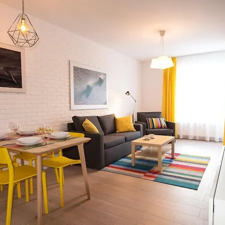 Lato Solna 11c Z Garażem Apartament