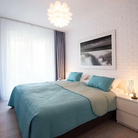 Lato Solna 11c Z Garażem Apartament *