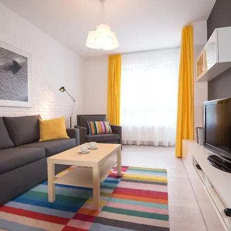 Lato Solna 11c Z Garazem Apartment *