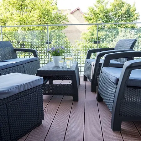 Lato Solna 11c Z Garażem Apartament
