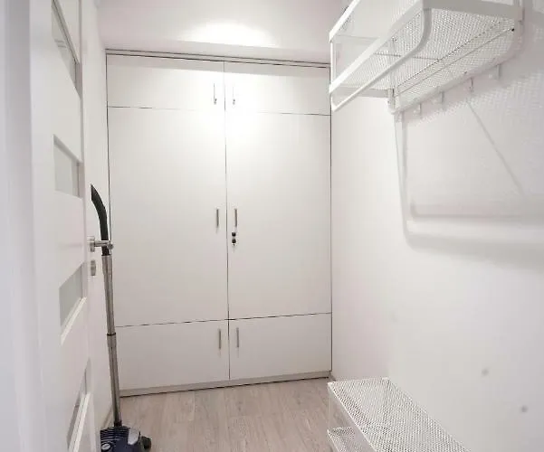 Lägenhet Lato Solna 11c Z Garazem *