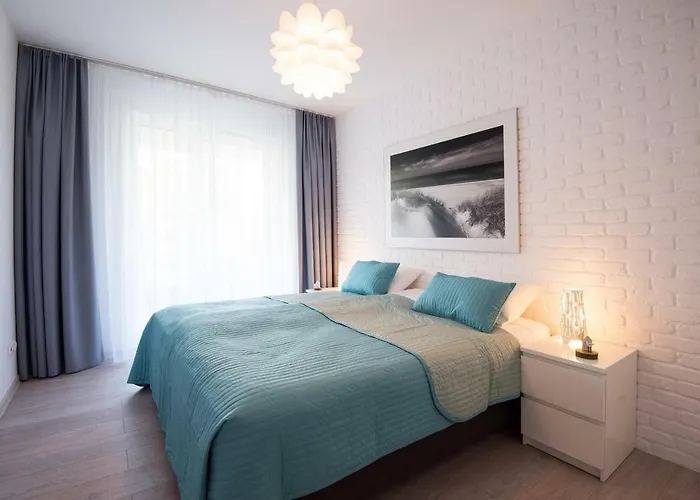 Lato Solna 11c Z Garazem Apartman *