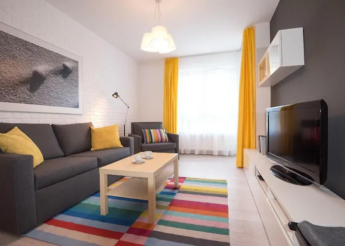 Lato Solna 11c Z Garazem Lägenhet *